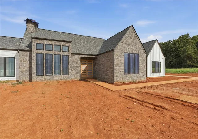 2nd image of 756 Garrison Rd, Pelzer, SC 29669 | MLS# 20301237