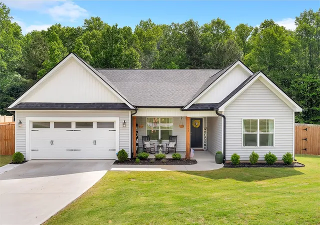 Homes for sale in Williamston, SC | 164 Rock Moss Dr, Williamston, SC 29697 | MLS# 20301350