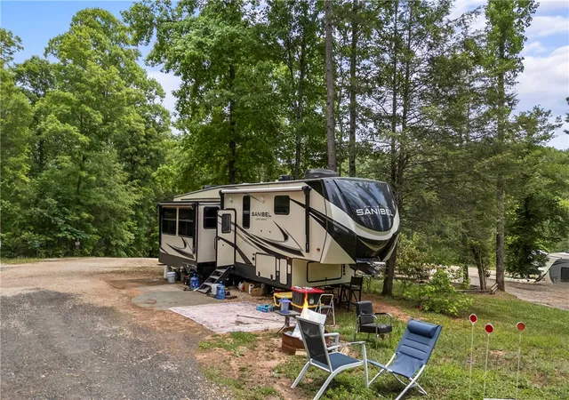 2nd image of 720 Lonesome Dove Ln, Salem, SC 29676 | MLS# 20301345