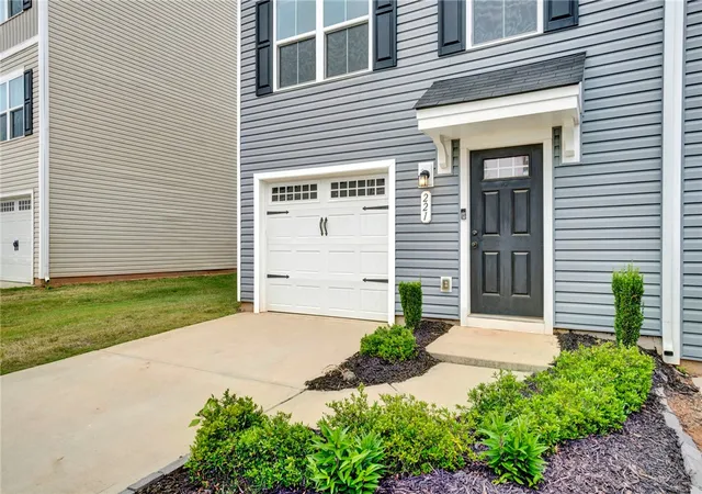 Photo 3 of Townhouse for sale at 221 Brooklane Ct, Easley, SC 29642 | MLS# 20301282 | Listing updated on 2026-05-14