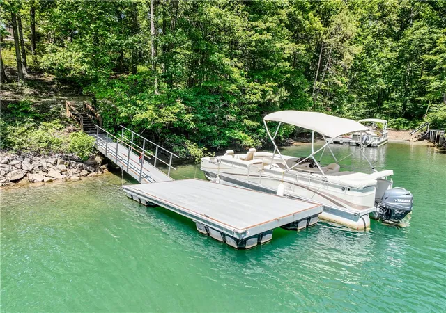 Photo 3 of Sale Pending at 164 Wild Azalea Point, Seneca, SC 29672 | MLS# 20301319 | Listing updated on 2026-07-23