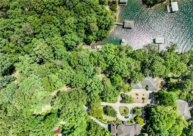 Photo 4 of Sale Pending at 164 Wild Azalea Point, Seneca, SC 29672 | MLS# 20301319 | Listing updated on 2026-07-23