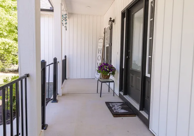 Photo 3 of Single family home for sale at 136 Maret Rd, Townville, SC 29689 | MLS# 20301420 | Listing updated on 2026-09-21