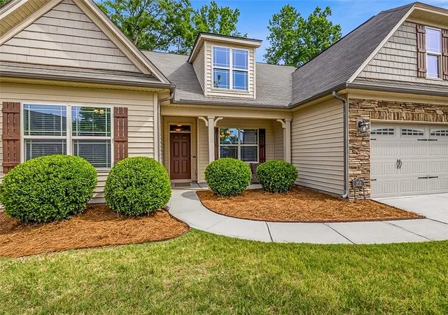 Homes for sale in Simpsonville, SC | 212 Timber Fence Trl, Simpsonville, SC 29681 | MLS# 20300906