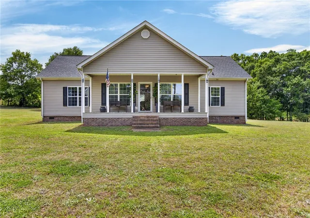 Photo 2 of Single family home for sale at 191 Herman Brooks Rd, Belton, SC 29627 | MLS# 20301484 | Listing updated on 2026-05-20