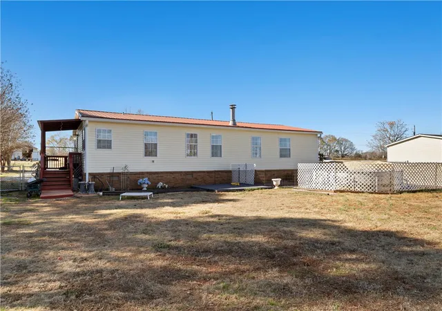 Homes for sale in Seneca, SC | 811 Pine Grove Rd, Seneca, SC 29678 | MLS# 20301523