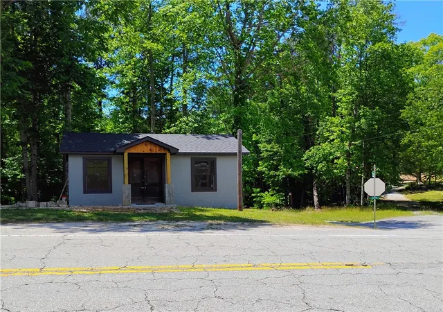 3rd image of 6153 Highlands Hwy Hwy, Mountain Rest, SC 29664 | MLS# 20301650