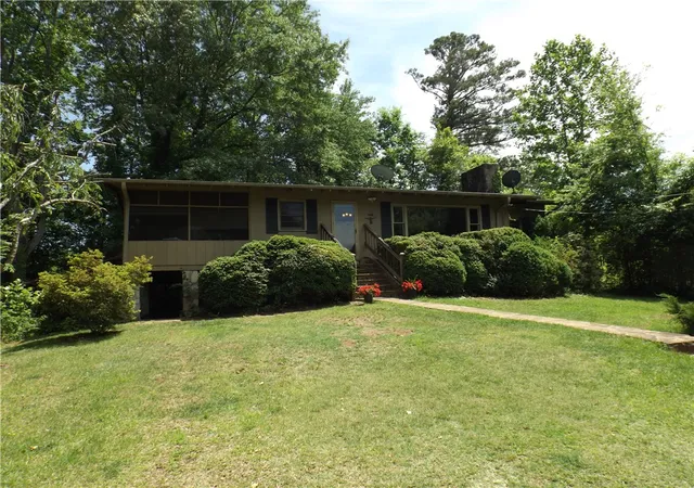Homes for sale in Marietta, SC | 5018 Dacusville Hwy, Marietta, SC 29661 | MLS# 20301678