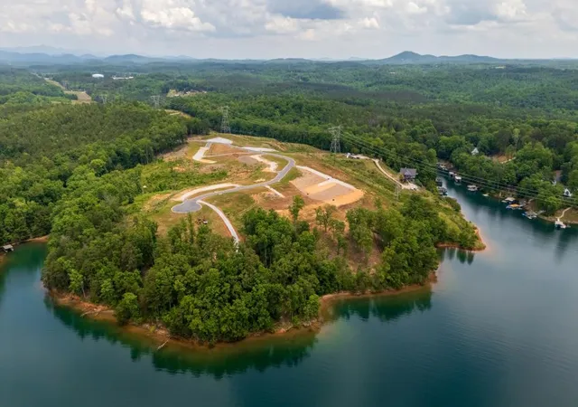16th image of #4 Warpath R Rdg, Six Mile, SC 29682 | MLS# 20301618