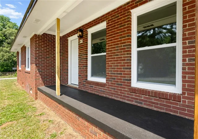 3rd image of 413 Corning St, Anderson, SC 29624 | MLS# 20301736