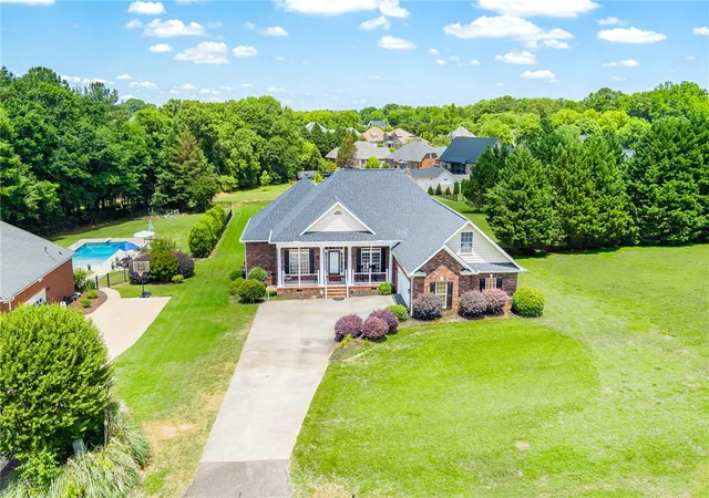 Photo 3 of Sale Pending at 123 Mcphail Farm Cir, Anderson, SC 29621 | MLS# 20301668 | Listing updated on 2026-07-12