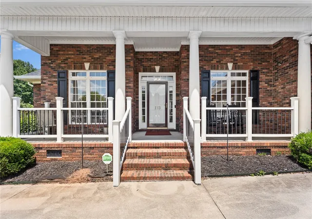 Photo 3 of Sale Pending at 123 Mcphail Farm Cir, Anderson, SC 29621 | MLS# 20301668 | Listing updated on 2026-07-12