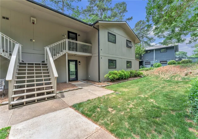 Photo 2 of Condo for sale at 12 Hartwell Villas #B, Anderson, SC 29626 | MLS# 20301781 | Listing updated on 2026-09-05