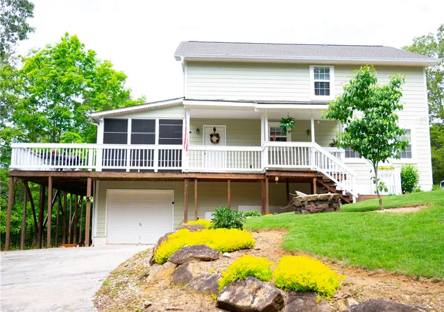 1st image of 608 Mckinney Wy, Westminster, SC 29693 | MLS# 20301797