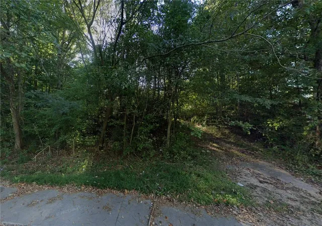 Photo 3 of Land for sale at 411 Meadow Dr, Abbeville, SC 29620 | MLS# 20301911 | Listing updated on 2026-09-15