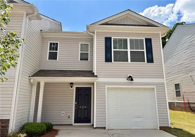 1st image of 600 Oakmont Valley Trl, Seneca, SC 29678 | MLS# 20301927