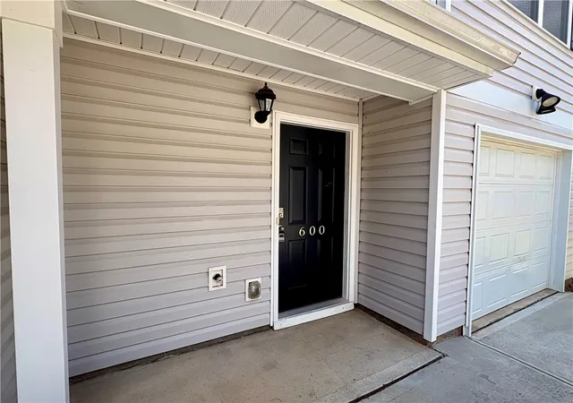 3rd image of 600 Oakmont Valley Trl, Seneca, SC 29678 | MLS# 20301927