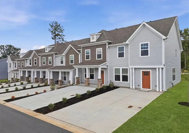 2nd image of 311 Speyside Ln, Anderson, SC 29621 | MLS# 20301775
