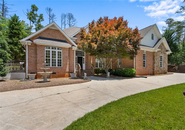 4th image of 135 Sunset Bay Blvd, Seneca, SC 29672 | MLS# 20301871
