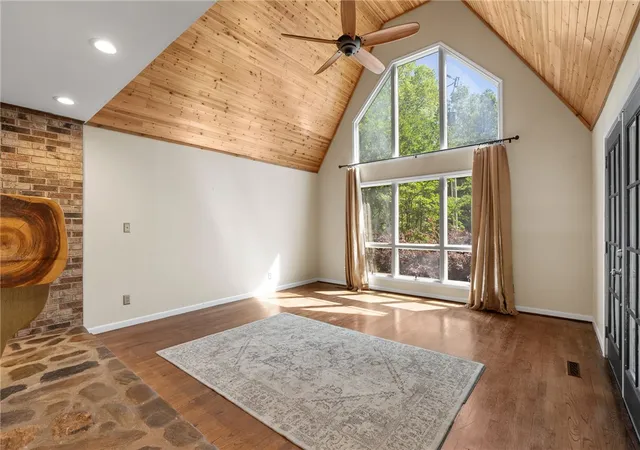 Photo 3 of Single family home for sale at 105 Spoon Ct, Westminster, SC 29693 | MLS# 20300841 | Listing updated on 2026-06-11