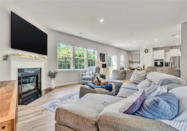 Photo 3 of Single family home for sale at 101 Penrose Cir, Central, SC 29630 | MLS# 20302087 | Listing updated on 2026-07-31