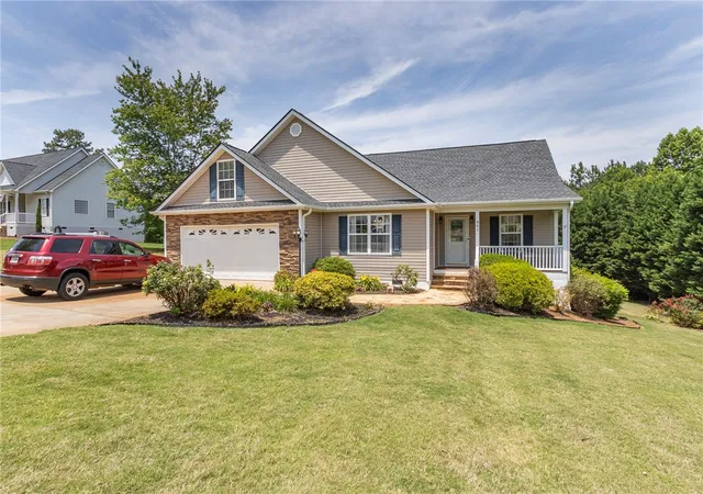 Homes for sale in Liberty, SC | 861 N Old Pendleton Rd, Liberty, SC 29657 | MLS# 20301883