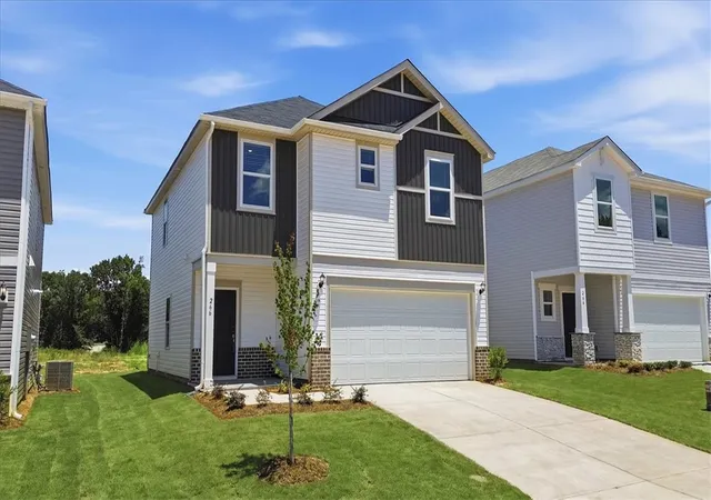 Photo 3 of Sale Pending at 266 Fair Cross Cir, Piedmont, SC 29673 | MLS# 20301295 | Listing updated on 2026-08-04