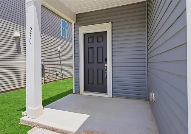 Photo 3 of Sale Pending at 270 Fair Cross Cir, Piedmont, SC 29673 | MLS# 20301293 | Listing updated on 2026-08-04
