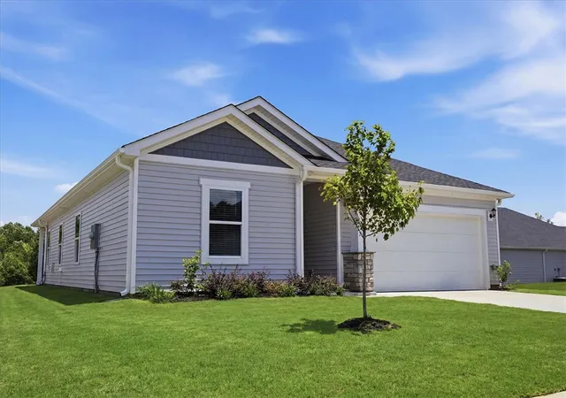 Photo 3 of Sale Pending at 710 Parry Ct, Woodruff, SC 29388 | MLS# 20301292 | Listing updated on 2026-09-15