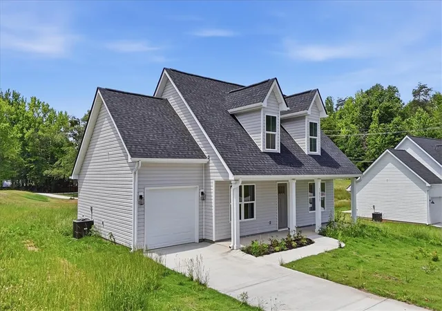 Photo 3 of Single family home for sale at 1859 Reid School Rd, Taylors, SC 29687 | MLS# 20301944 | Listing updated on 2026-06-17
