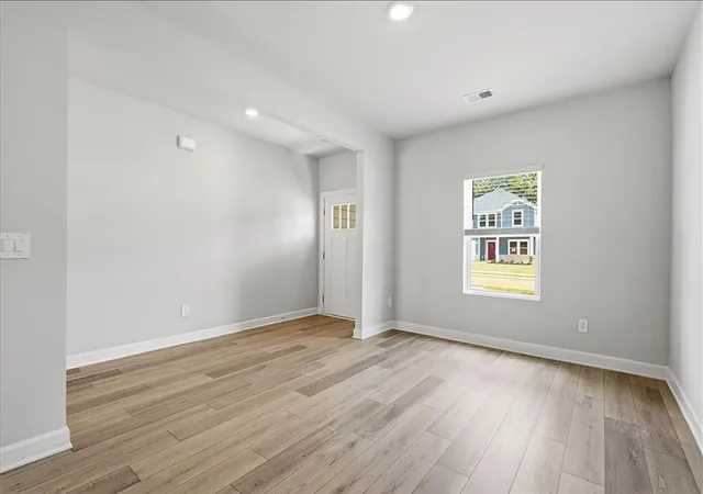 Photo 4 of Single family home for sale at 1012 Southwell Dr, Anderson, SC 29624 | MLS# 20302113 | Listing updated on 2026-09-06