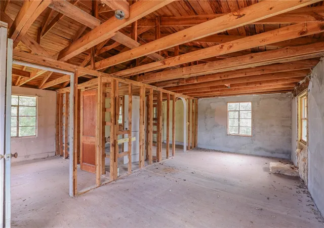 Photo 3 of Single family home for sale at 303 N Norris Dr, Norris, SC 29667 | MLS# 20302193 | Listing updated on 2026-09-30