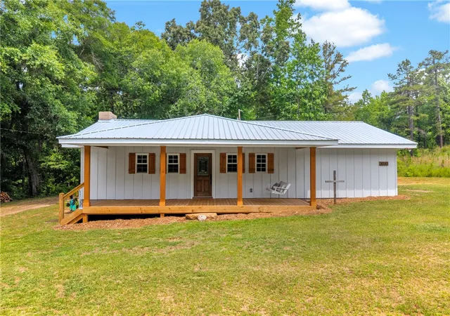Homes for sale in Iva, SC | 3030 Smith Mcgee Rd Rd, Iva, SC 29655 | MLS# 20302103