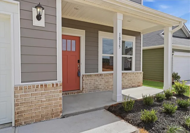 Photo 3 of Sale Pending at 1015 Southwell Dr, Anderson, SC 29624 | MLS# 20302118 | Listing updated on 2026-09-11
