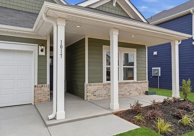 Photo 3 of Single family home for sale at 1017 Southwell Dr, Anderson, SC 29624 | MLS# 20302116 | Listing updated on 2026-09-10