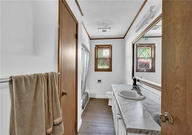 Photo 4 of Single family home for sale at 4981 Moorefield Memorial Hwy, Pickens, SC 29671 | MLS# 20302298 | Listing updated on 2026-10-07