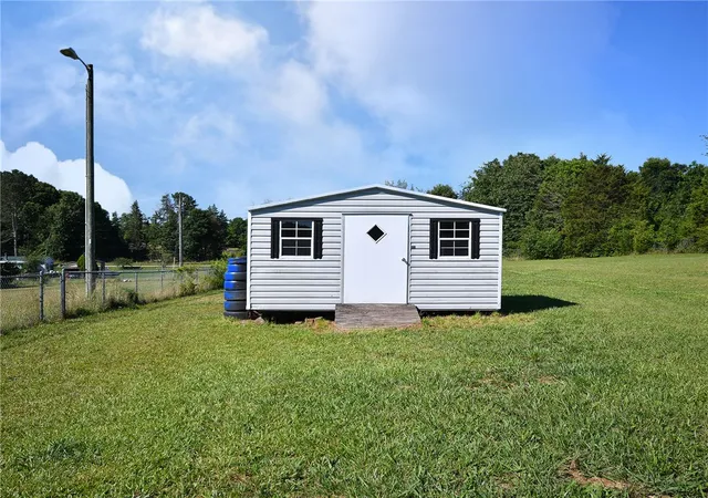 Homes for sale in Starr, SC | 1390 1st Ave, Starr, SC 29684 | MLS# 20302198