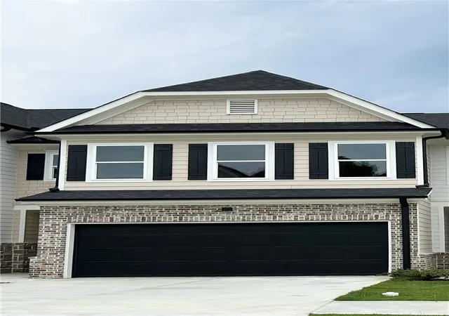 Photo 1 of Townhouse for sale at 41 Crest Dr #7, Hartwell, GA 30643 | MLS# 20302368 | Listing updated on 2026-07-25