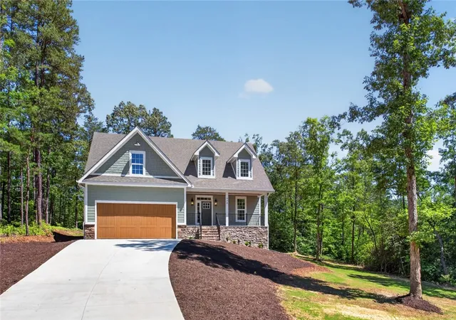 Homes for sale in Walhalla, SC | 438 Falcons Lair West Dr, Walhalla, SC 29691 | MLS# 20302292