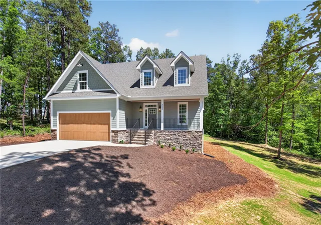 Homes for sale in Walhalla, SC | 438 Falcons Lair West Dr, Walhalla, SC 29691 | MLS# 20302292