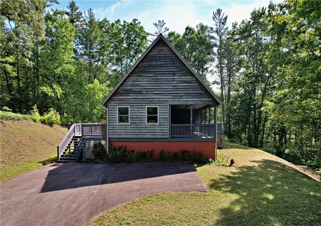 Photo 2 of Single family home for sale at 10475 War Woman Rd, Clayton, GA 30525 | MLS# 20302233 | Listing updated on 2026-07-14