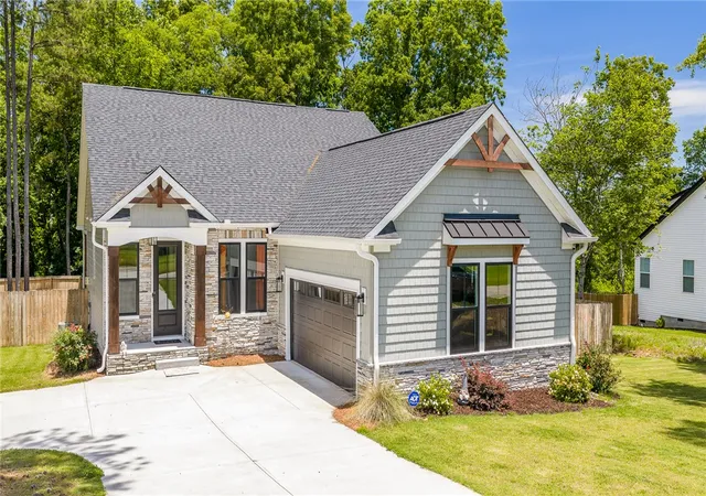 Homes for sale in Anderson, SC | 125 Carpenter Rd, Anderson, SC 29621 | MLS# 20302392