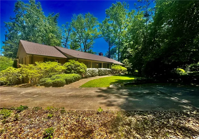1st image of 213 Old Town Wy, Simpsonville, SC 29681 | MLS# 20301215