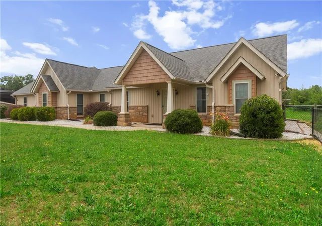 Photo 2 of Sale Pending at 2900 Highway 187 S, Anderson, SC 29624 | MLS# 20302401 | Listing updated on 2026-09-16