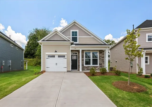 1st image of 250 Brown Cir, Easley, SC 29642 | MLS# 20302383
