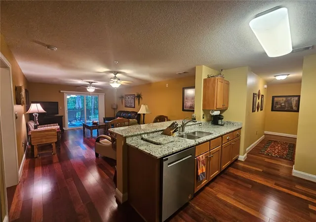 Photo 3 of Condo for sale at 402 Lookover Dr, Anderson, SC 29621 | MLS# 20302290 | Listing updated on 2026-09-21