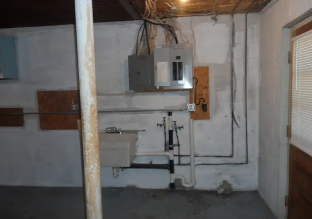 2nd image of 2011 Forest Dr, Seneca, SC 29672