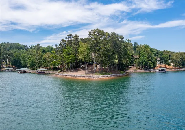 3rd image of 519 Birchbark Ct, Seneca, SC 29672 | MLS# 20302458
