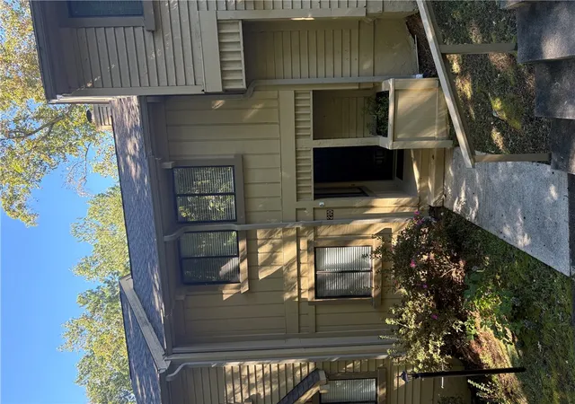 Photo 2 of Townhouse for sale at 210 Harbor Cvs Dr, Salem, SC 29676 | MLS# 20302626 | Listing updated on 2026-10-07