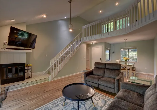 Photo 3 of Townhouse for sale at 210 Harbor Cvs Dr, Salem, SC 29676 | MLS# 20302626 | Listing updated on 2026-08-26